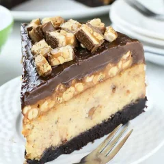 Snickers Cheesecak Snickers Cheesecak
